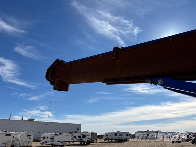 10 in x 44 ft Grain Auger (Inoperable) Транспортне обладнання