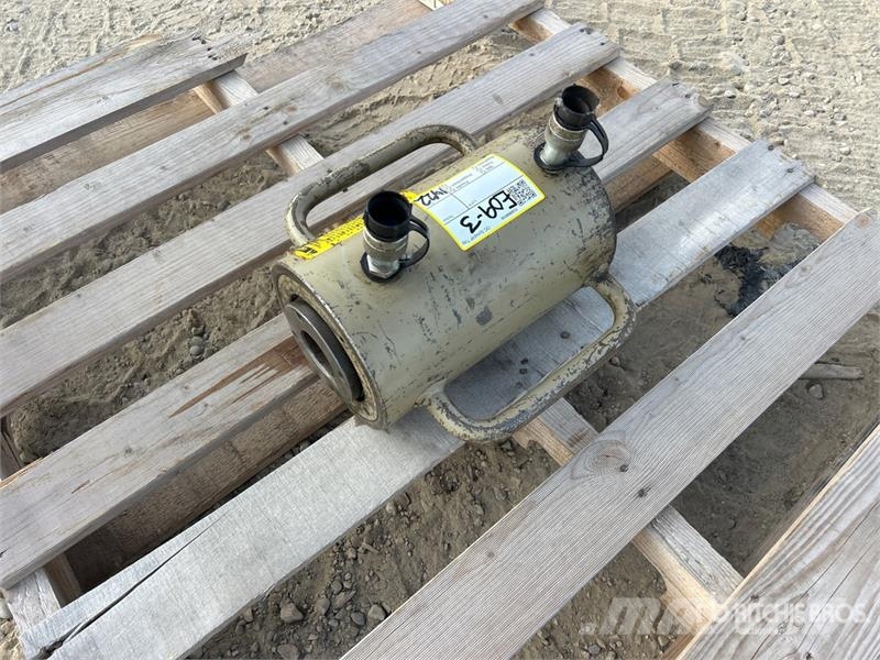 100 ton Dual Acting Cat Hollow Ram مكونات أخرى