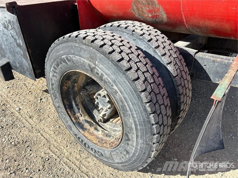 1000 gallon S/A Water Tank Trailer Camion altro