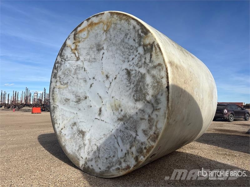  10000 gal Poly Vertical Tank صهاريج الوقود والصهاريج الإضافية