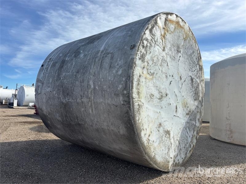  10000 gal Poly Vertical Tank صهاريج الوقود والصهاريج الإضافية