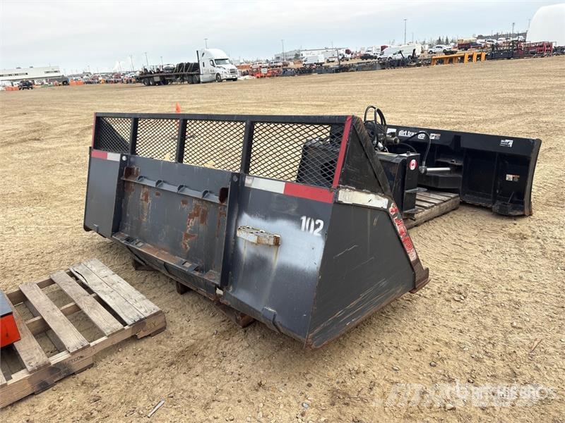 102 in Skid Steer Bucket Žlice