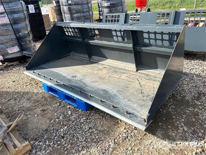  108 in Skid Steer Bucket (Unused) 挖斗