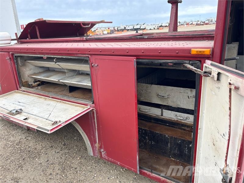 11 ft Service Body - Fits 2013 Dodge 5500 Andre komponenter