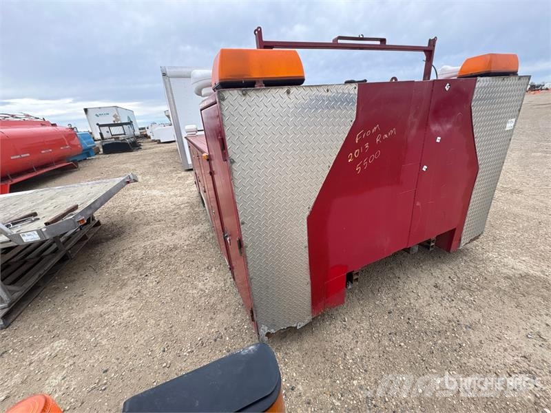 11 ft Service Body - Fits 2013 Dodge 5500 Andre komponenter
