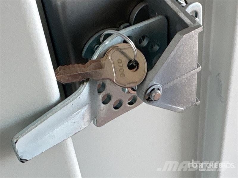 11 ft Storage Container Контейнери для зберігання