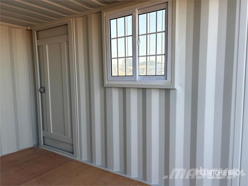 11 ft Storage Container Контейнери для зберігання