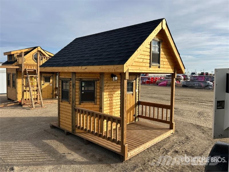  11 ft x 9 ft x 10 ft Pine Playhouse (Unused) مكونات أخرى