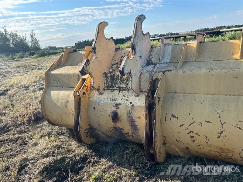  115 in Cleanup Excavator Bucket Godet