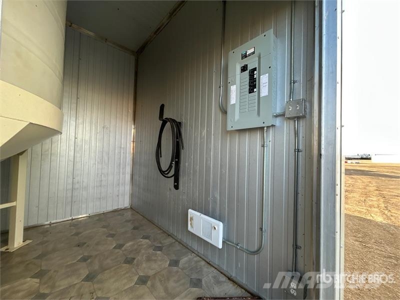 12 ft x 10 ft Skid-Mounted Water Shack Muud haagised