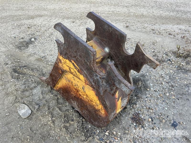  12 in Digging Frost Backhoe Rear Bucket - Fits Joh 挖斗