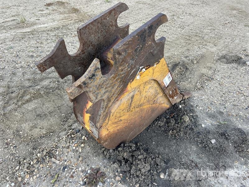  12 in Digging Frost Backhoe Rear Bucket - Fits Joh 挖斗