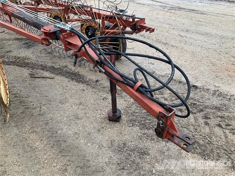 12-Wheel V Hay Rake Okretači i sakupljači sijena
