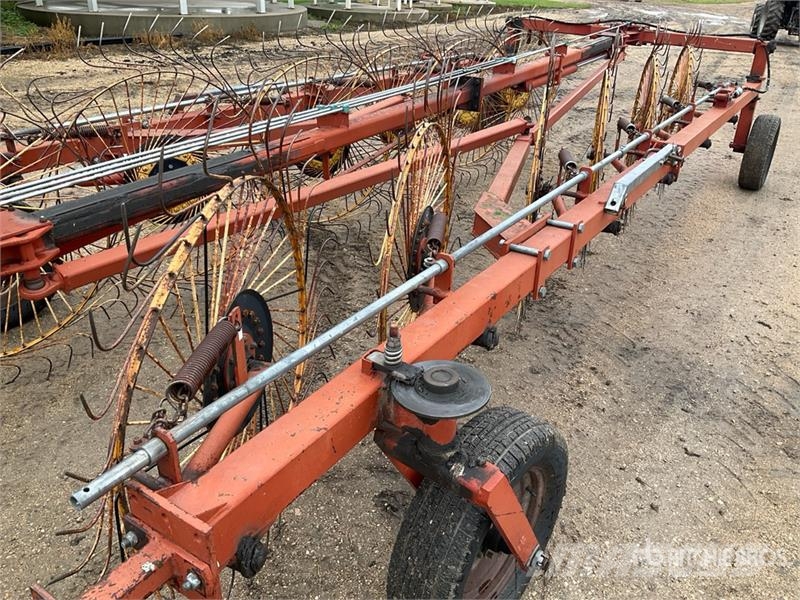 12-Wheel V Hay Rake Okretači i sakupljači sijena
