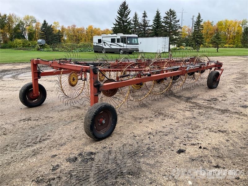 12-Wheel V Hay Rake Okretači i sakupljači sijena