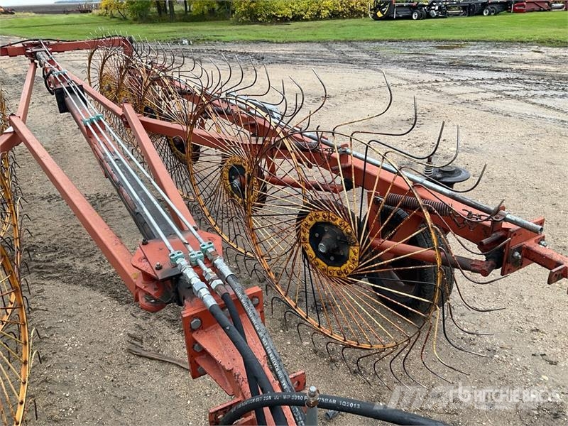 12-Wheel V Hay Rake Okretači i sakupljači sijena