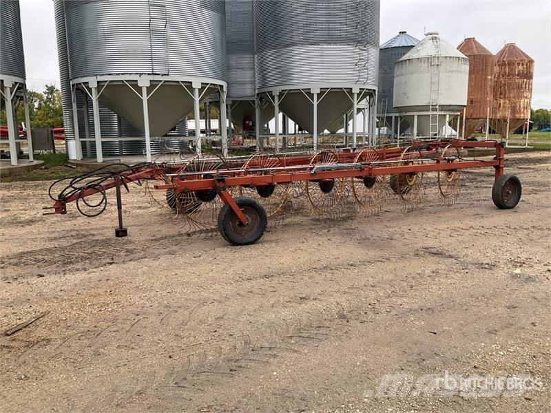 12-Wheel V Hay Rake Okretači i sakupljači sijena