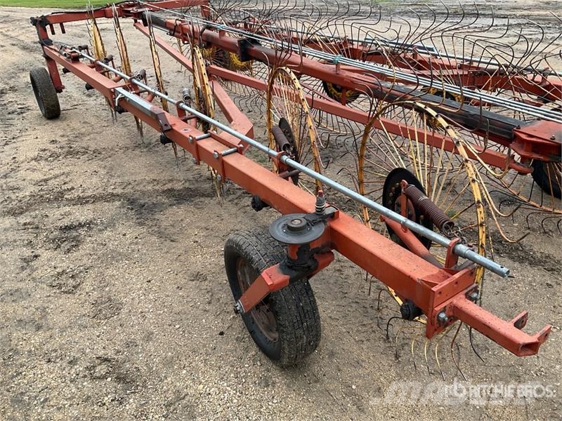 12-Wheel V Hay Rake Okretači i sakupljači sijena