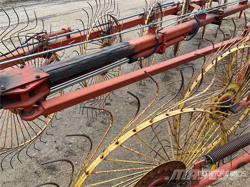 12-Wheel V Hay Rake Okretači i sakupljači sijena