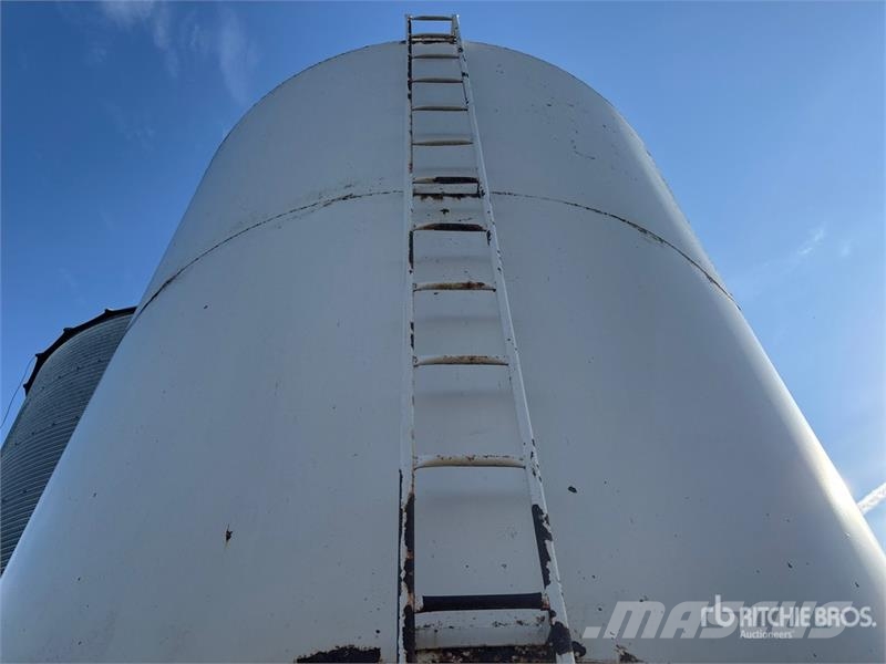 +/- 1200 bu Smooth Wall Hopper Grain Bin Stockage, conditionnement - Autres