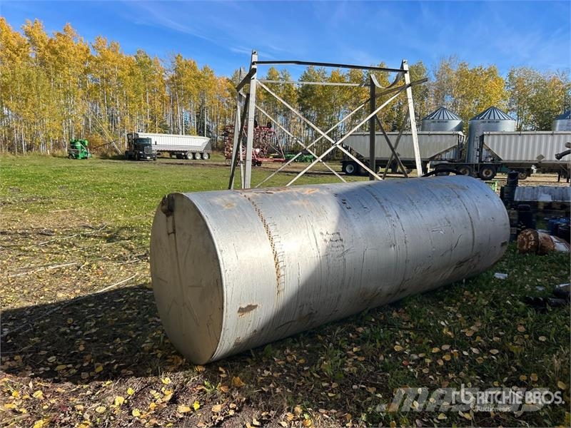 1230 gal Steel Diesel Fuel Tank Fuel and additive tanks