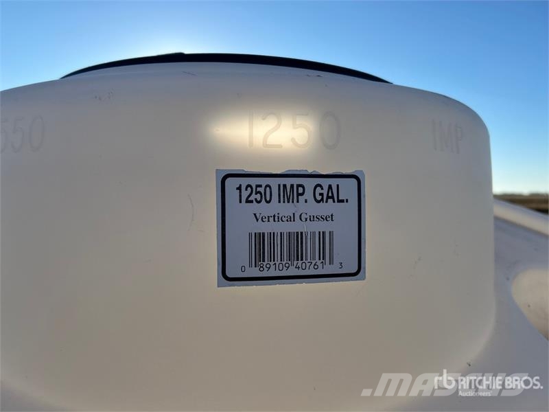 1250 gal Poly Tank Serbatoi per carburante e additivi