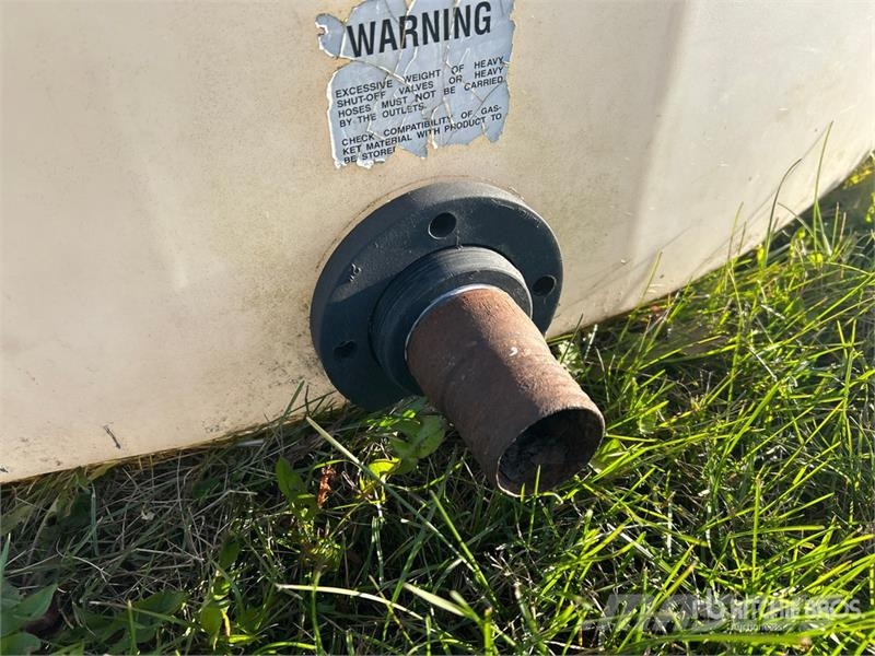 1250 gal Poly Tank Serbatoi per carburante e additivi