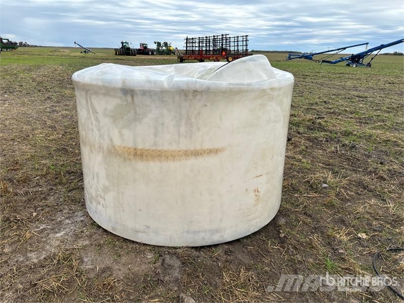 1250 gal Poly Water Tank Kütusemahutid