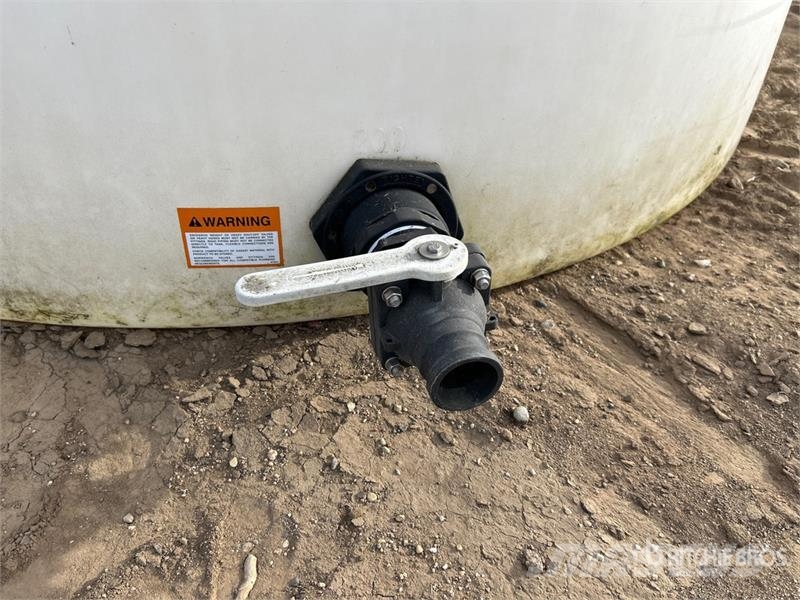 1250 gal Water Tank Polttoaine- ja lisäainesäiliöt
