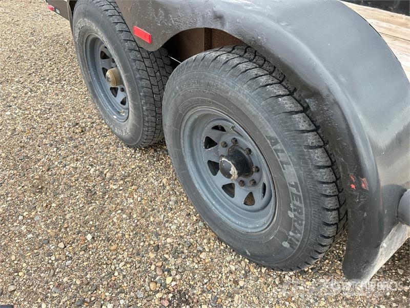  13 ft T/A Equipment Trailer Трейлери колесного транспортного засобу