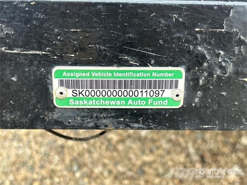 13 ft T/A Equipment Trailer Трейлери колесного транспортного засобу