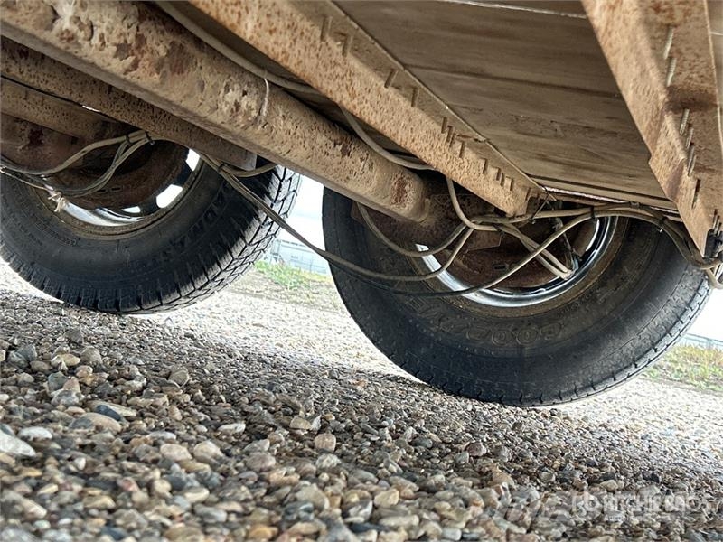  13 ft T/A Equipment Trailer Трейлери колесного транспортного засобу