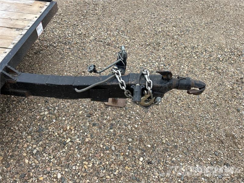  13 ft T/A Equipment Trailer Трейлери колесного транспортного засобу