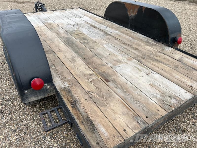  13 ft T/A Equipment Trailer Трейлери колесного транспортного засобу