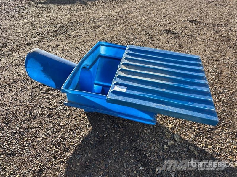  13 in Poly Hopper وحدات / آلات معالجة المحاصيل وتخزينها - أخرى