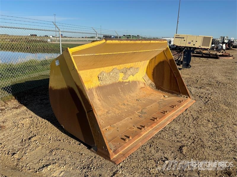 131 in Wheel Loader Bucket - Fits 2024 Komatsu WA5 Kašike / Korpe