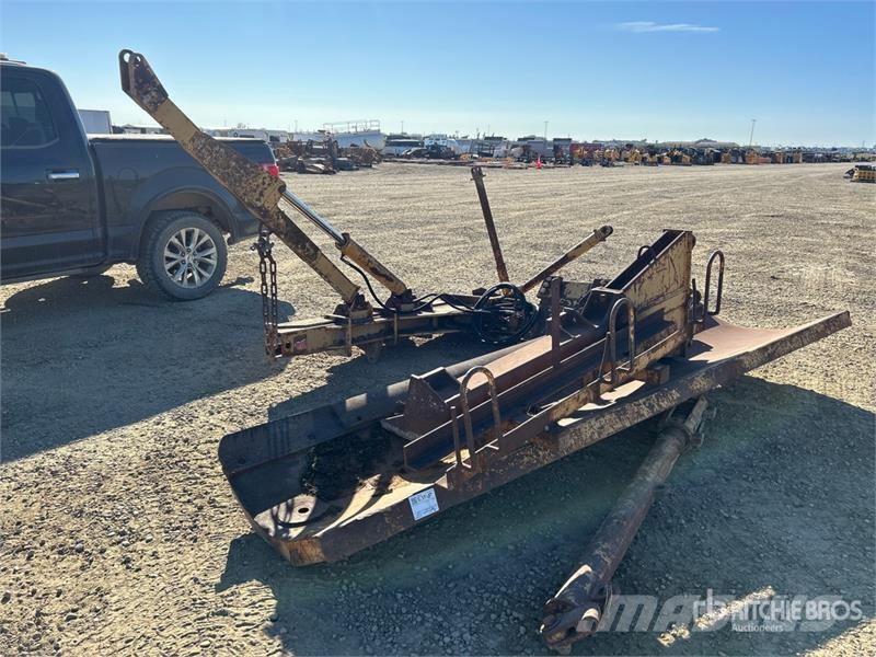  139 in Motor Grader Snow Wing - Fits Cat 14G Hojas y cuñas quitanieves