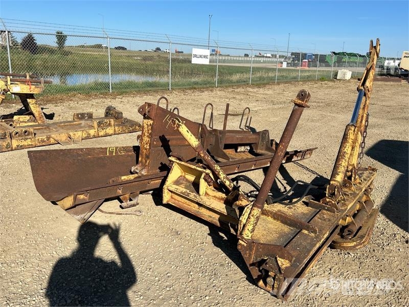  139 in Motor Grader Snow Wing - Fits Cat 14G Hojas y cuñas quitanieves