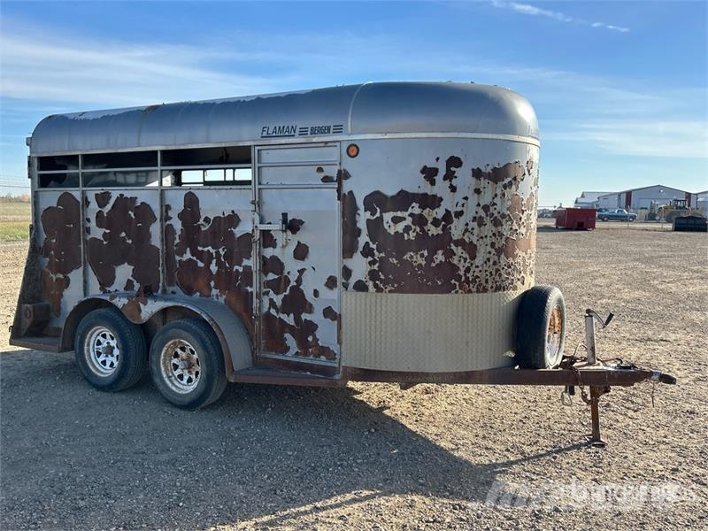 14 ft T/A Livestock Trailer Remorque bétaillère