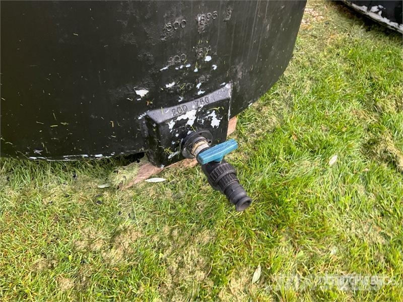 1400 gal Poly Water Tank Паливні та присадочні баки