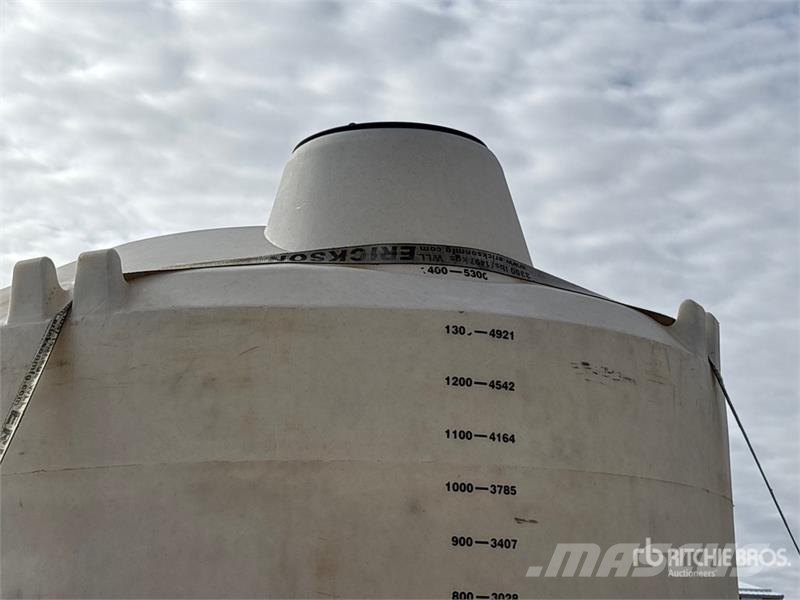 1400 gal Water Tank Баки для топлива и присадок