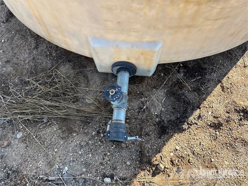  1400 gal Water Tank Fuel and additive tanks