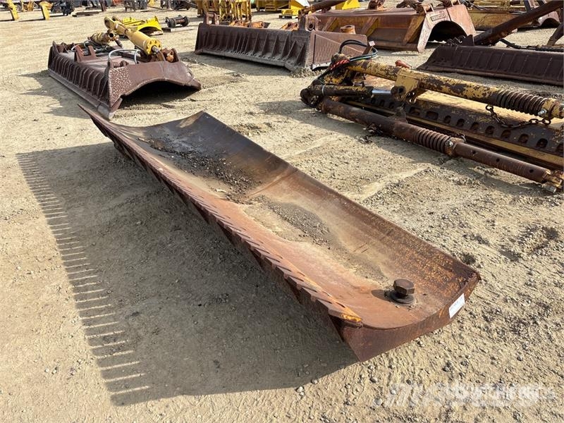 144 in Dozer Blade Πτερύγια