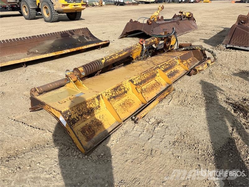  144 in Dozer Blade Πτερύγια