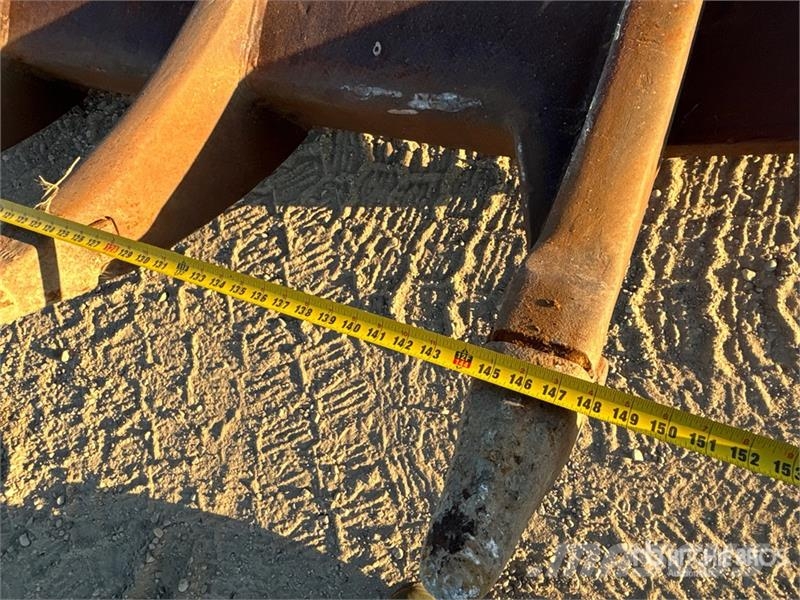 148 in Dozer Rake Obračalniki in zgrabljalniki