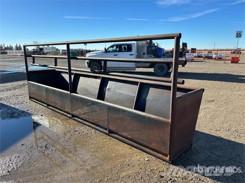15 ft 8 in Livestock Feeder Hranilnice živine