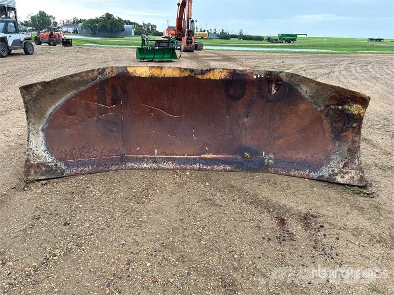 153 in Dozer Blade Πτερύγια