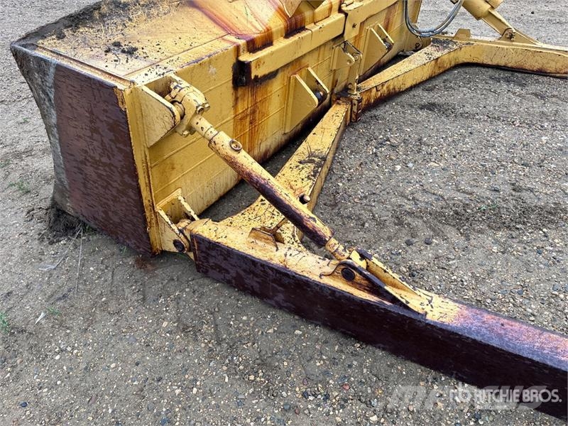 153 in Dozer Blade Πτερύγια