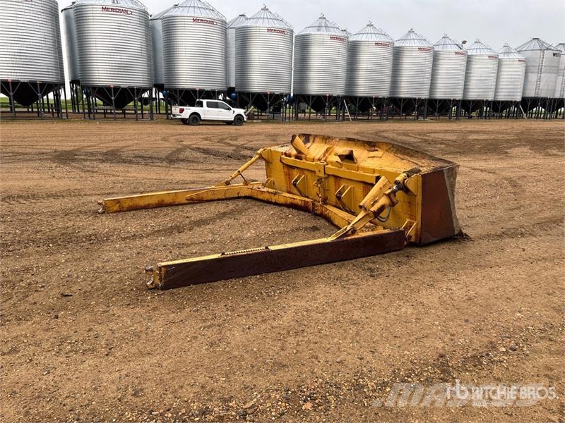 153 in Dozer Blade Πτερύγια