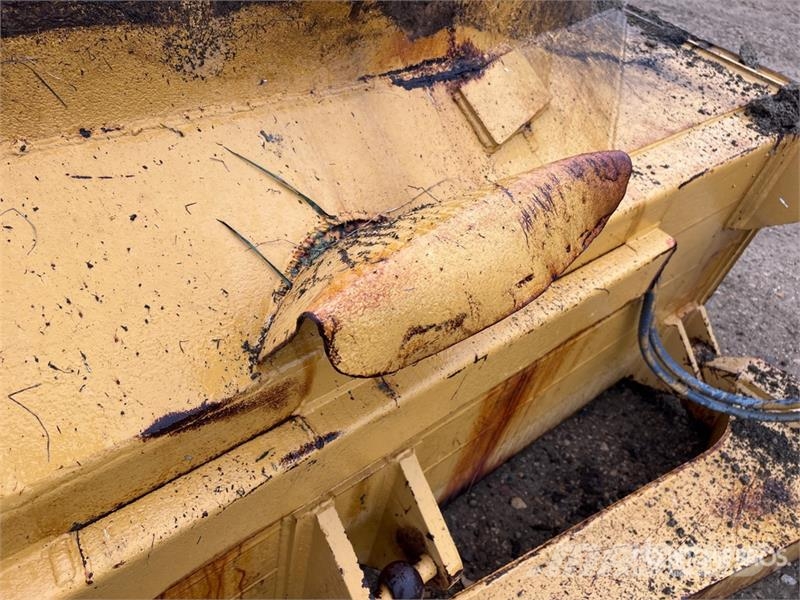 153 in Dozer Blade Πτερύγια